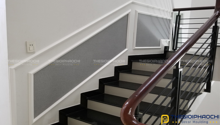 10 Mẫu Khung Tường Cầu Thang Bằng Phào Chỉ Hàn Quốc Tuyệt Đẹp